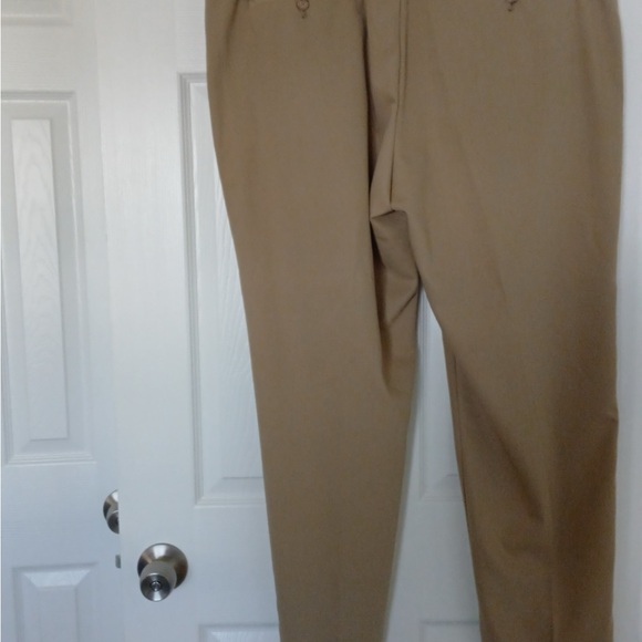 Van Heusen Men's Black and Tan Dress Pants - Picture 3 of 11